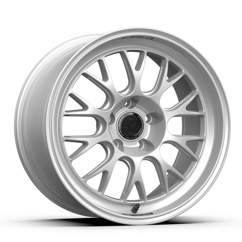 fifteen52 Holeshot RSR 20x10 5x112 10mm ET 66.56mm Center Bore Radiant Silver